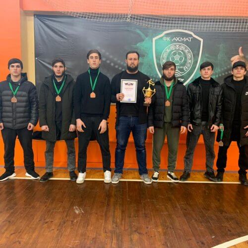 24 января в стенах Гимназии №14 г. Грозного, прошел молодежный турнир по мини-футболу.
