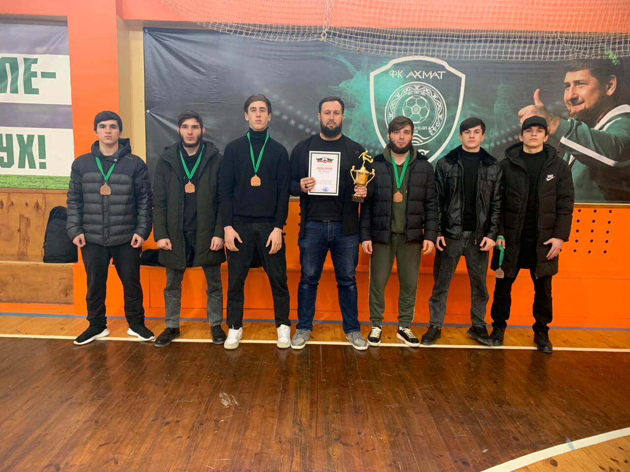 24 января в стенах Гимназии №14 г. Грозного, прошел молодежный турнир по мини-футболу.